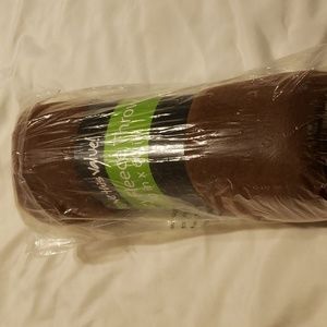 Nwt brown fleece throw